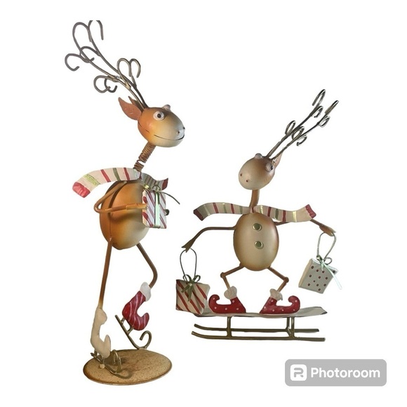Christmas Decor Reindeer metal art set of two - Picture 1 of 7